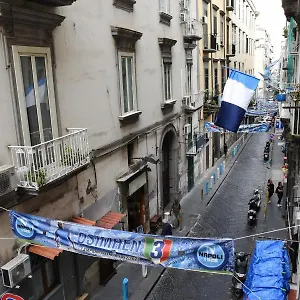 Napul'e , Nápoles Italia